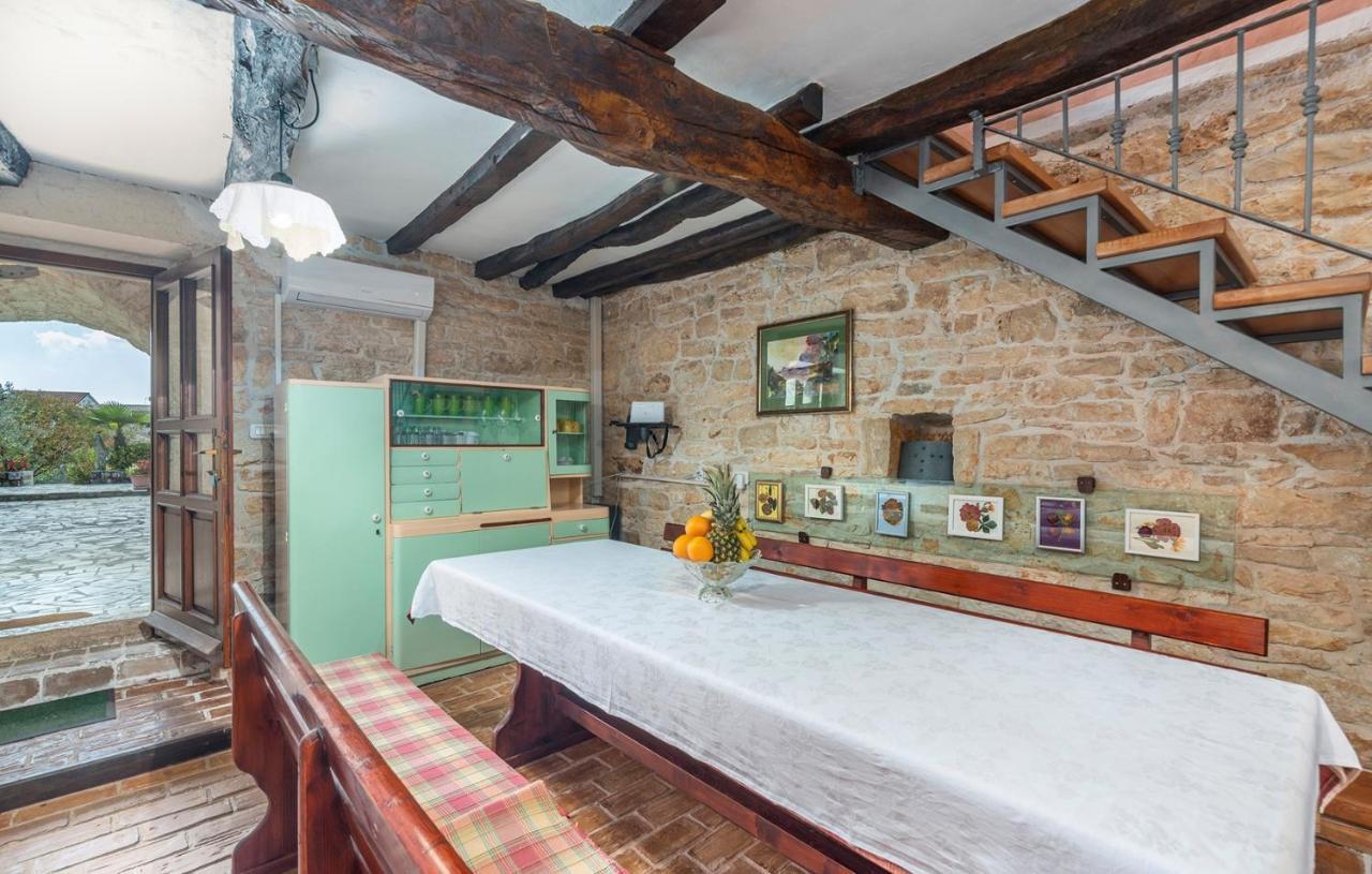 House Peresiji Otel Oda fotoğraf