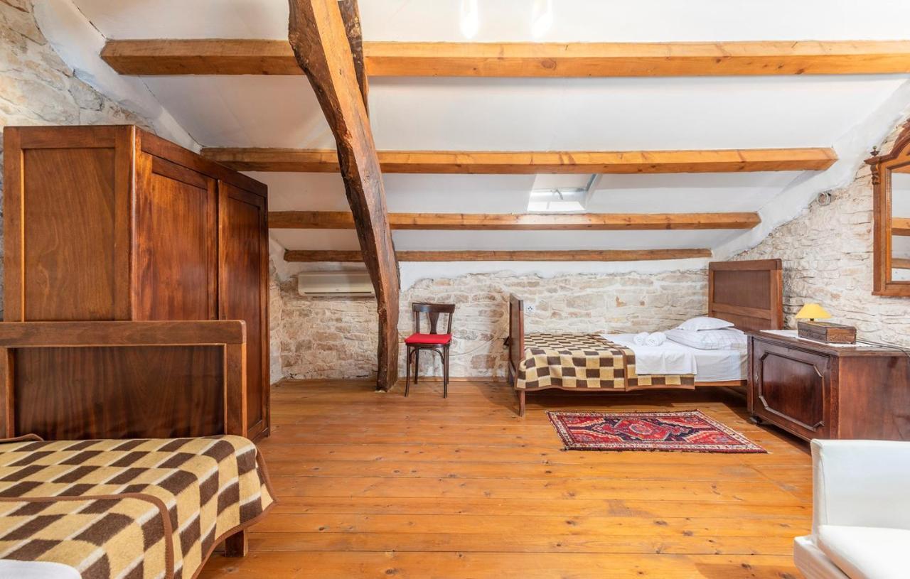 House Peresiji Otel Oda fotoğraf