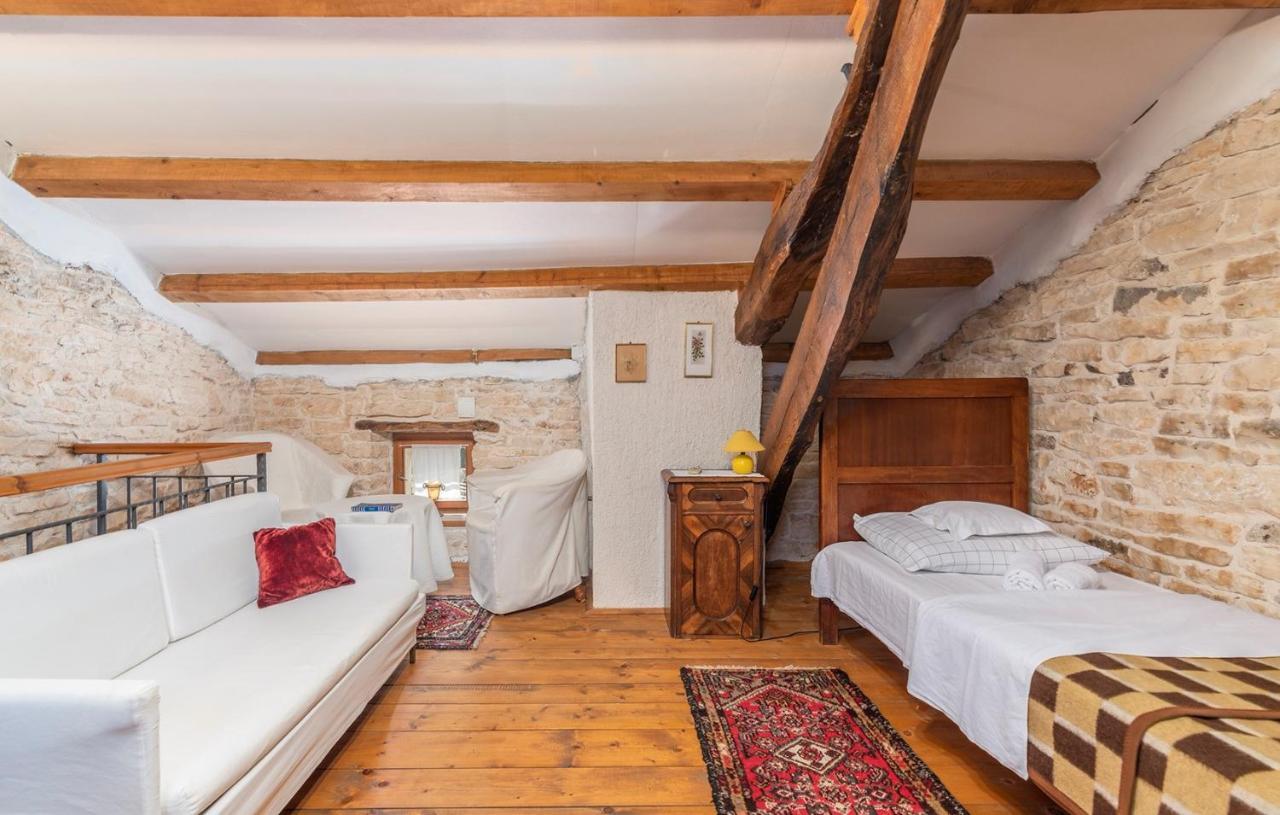 House Peresiji Otel Oda fotoğraf