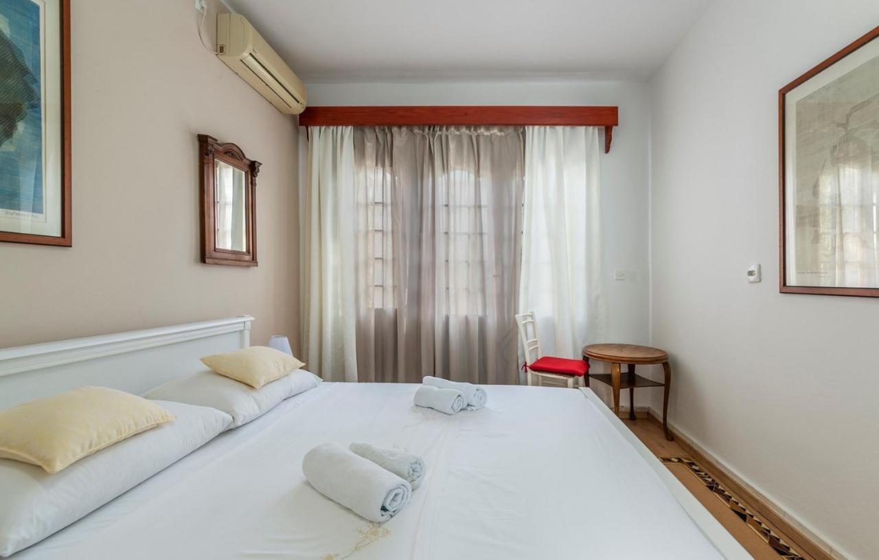 House Peresiji Otel Oda fotoğraf