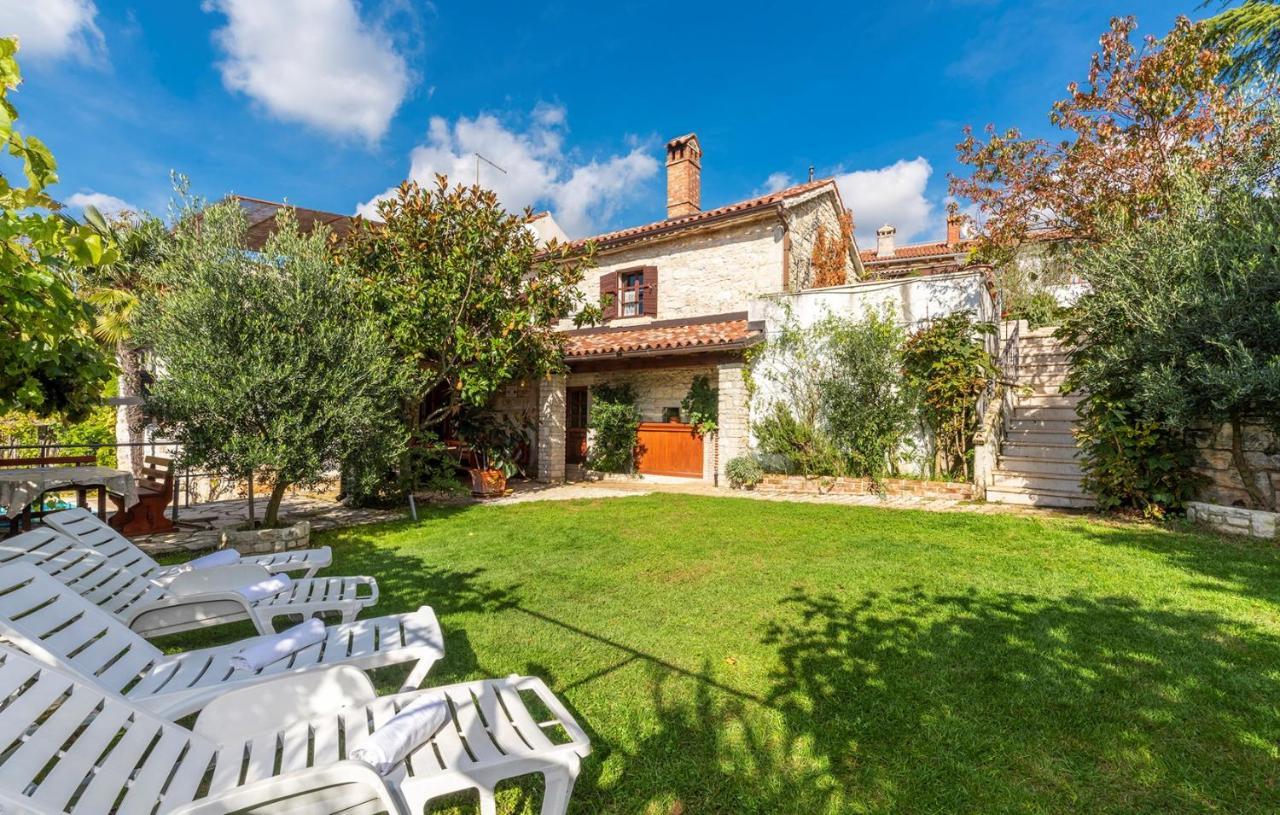 House Peresiji Otel Oda fotoğraf